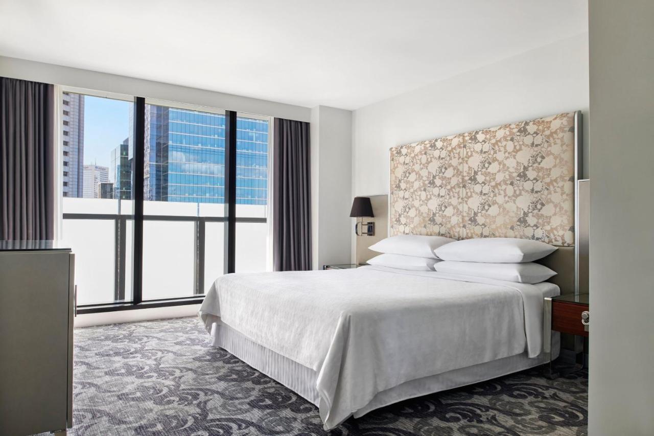 Sheraton Melbourne Hotel Eksteriør bilde A guest room at the hotel