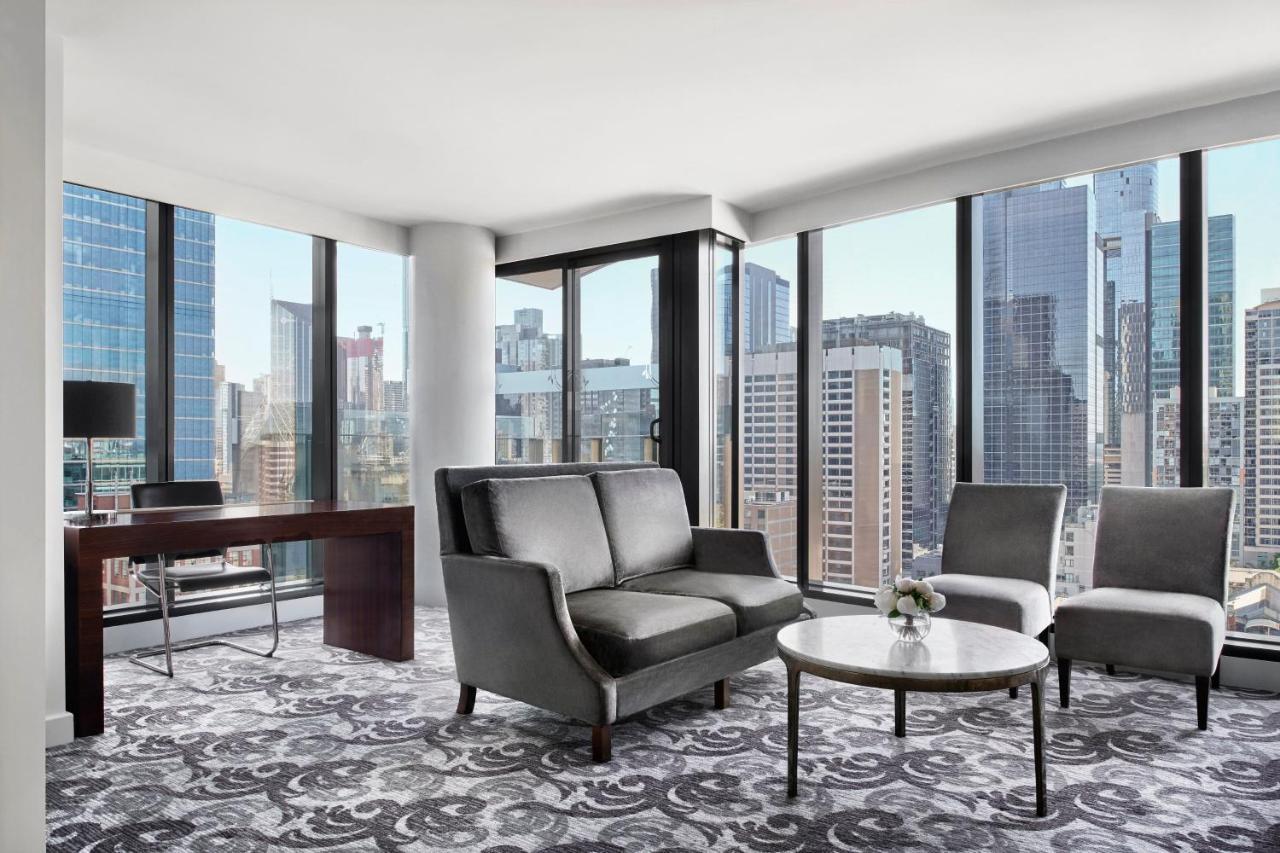Sheraton Melbourne Hotel Eksteriør bilde A living room in a typical apartment