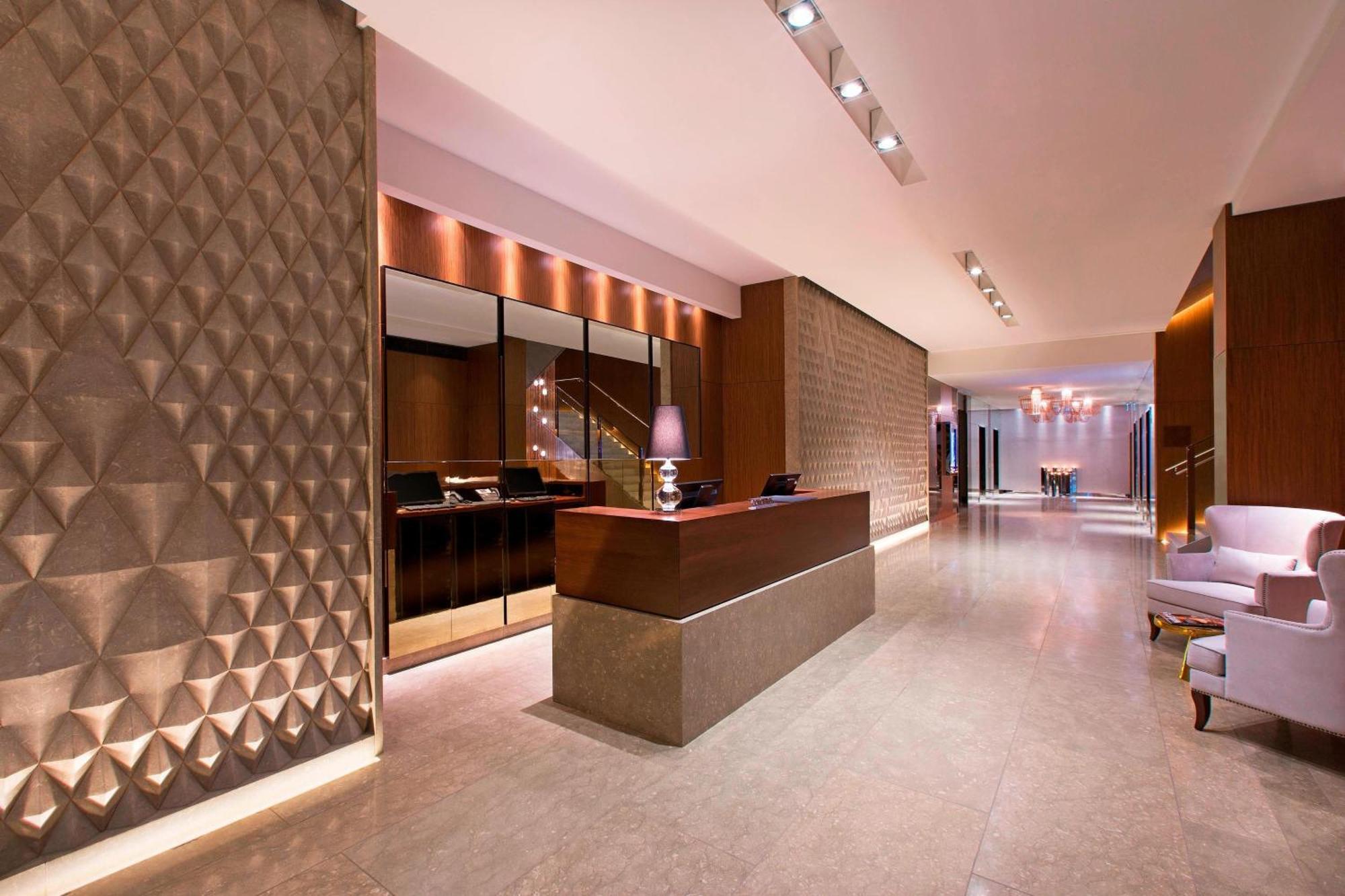 Sheraton Melbourne Hotel Eksteriør bilde The lobby of the hotel