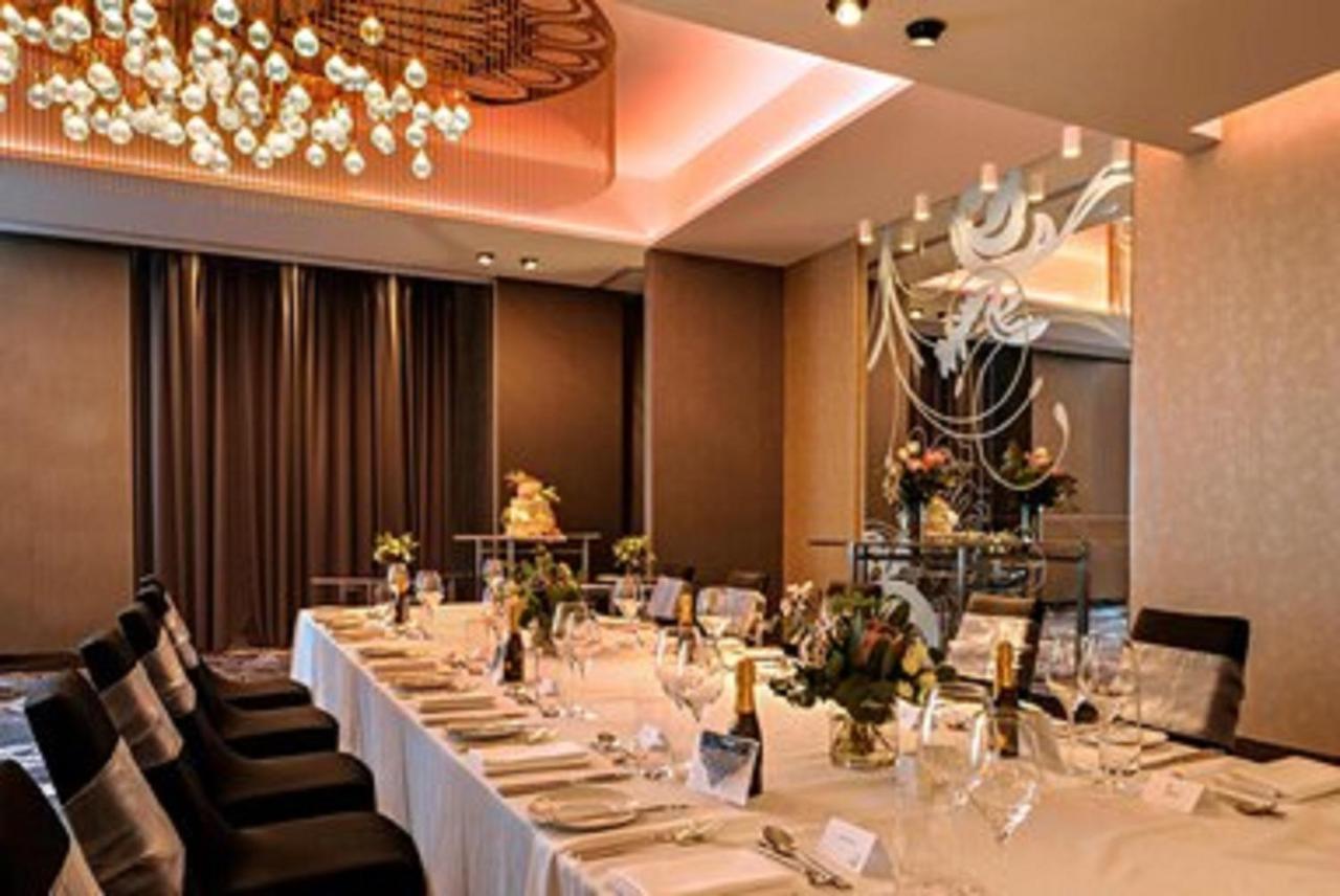 Sheraton Melbourne Hotel Eksteriør bilde The private dining room at the restaurant